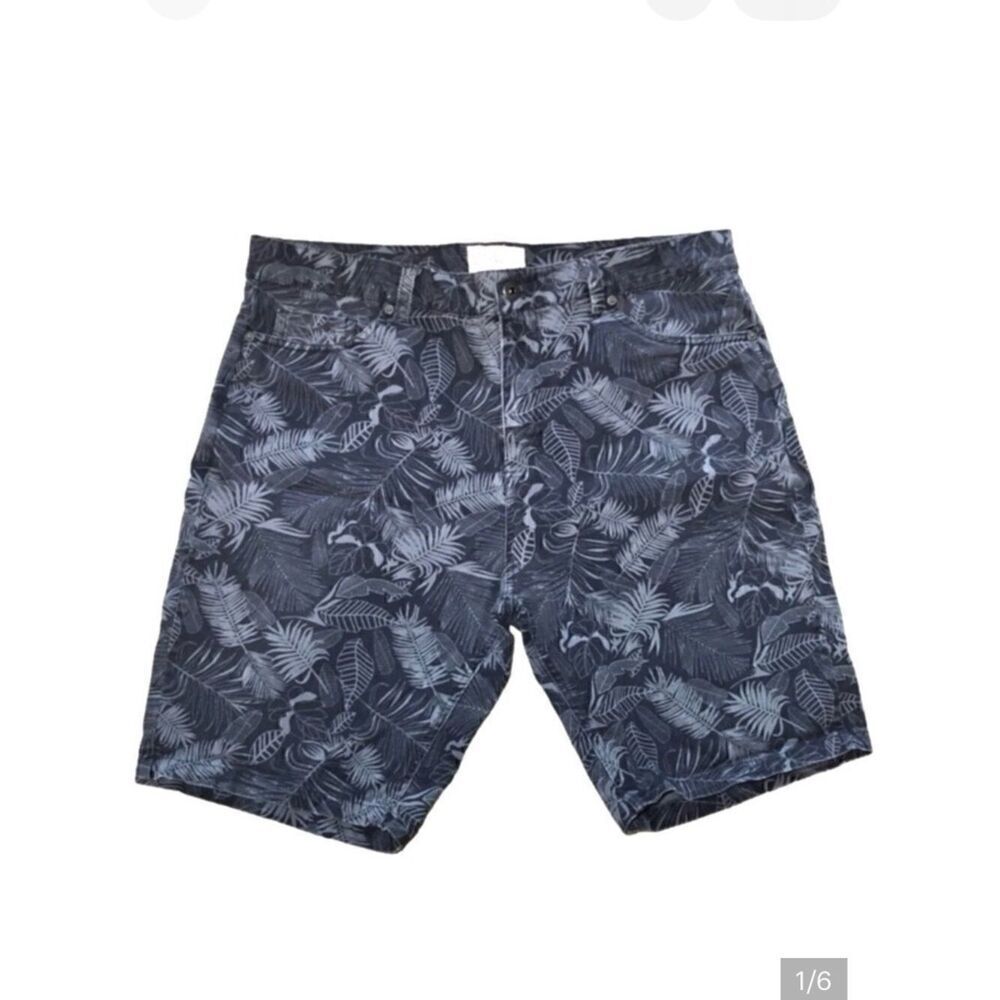 Free Planet Men’s Palm Tree Print Shorts in Blues Men’s 36